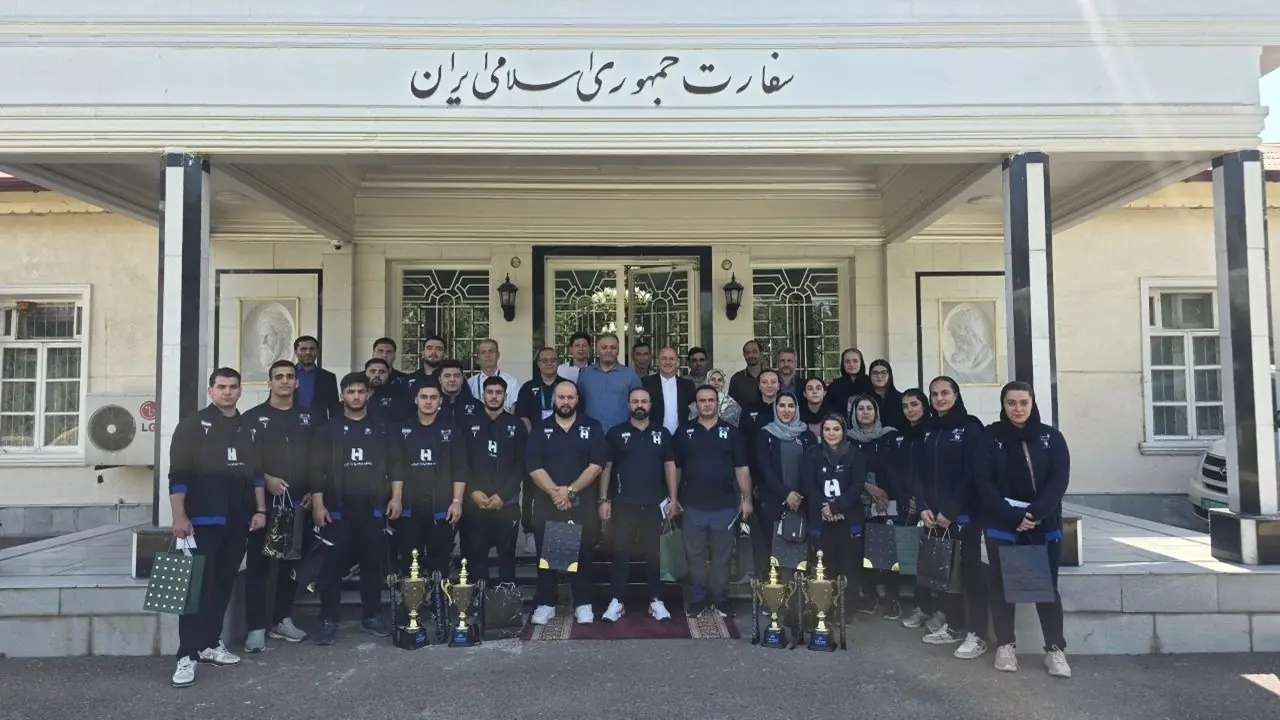 تجلیل سفارت ایران از افتخارآفرینی وزنهبرداران نوجوان و جوان - پارس فوتبال