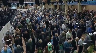اقامه نماز استغاثه به ساحت مقدس امام زمان (عج) در حسینیه شهدای اراک - پارس فوتبال
