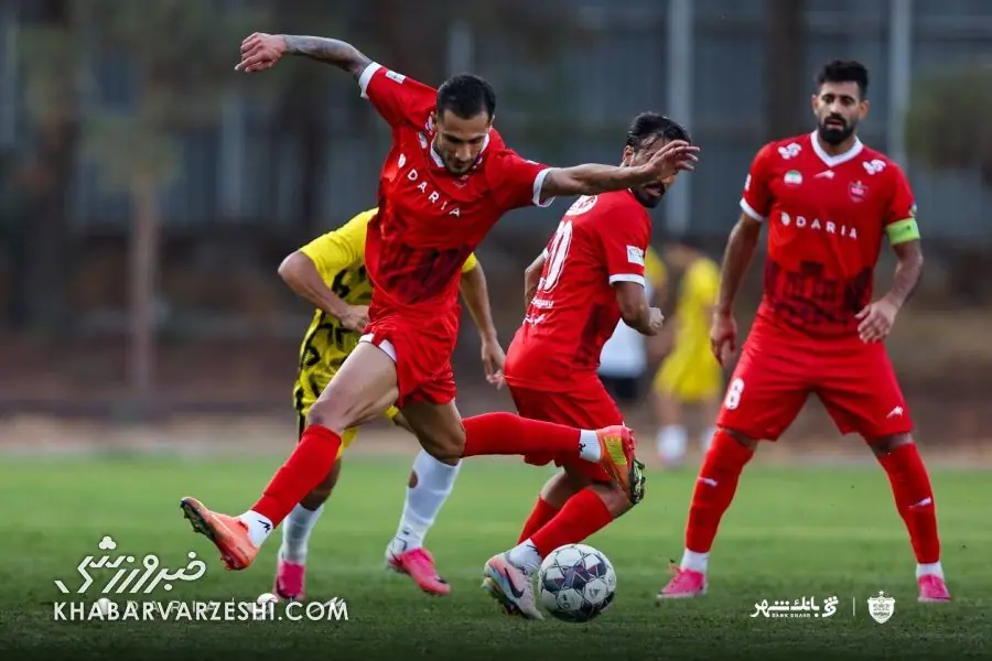 پوستر پرسپولیس برای بازی با شمس آذر با تصویر آراز احمدزاده +عکس - پارس فوتبال