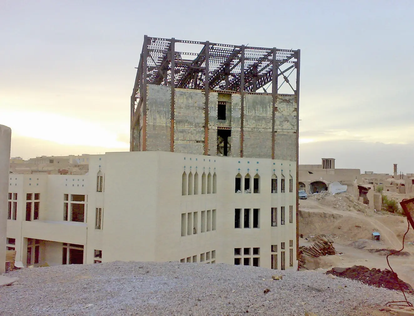 کمیسیون ماده ۱۰۰ و رانت شهری