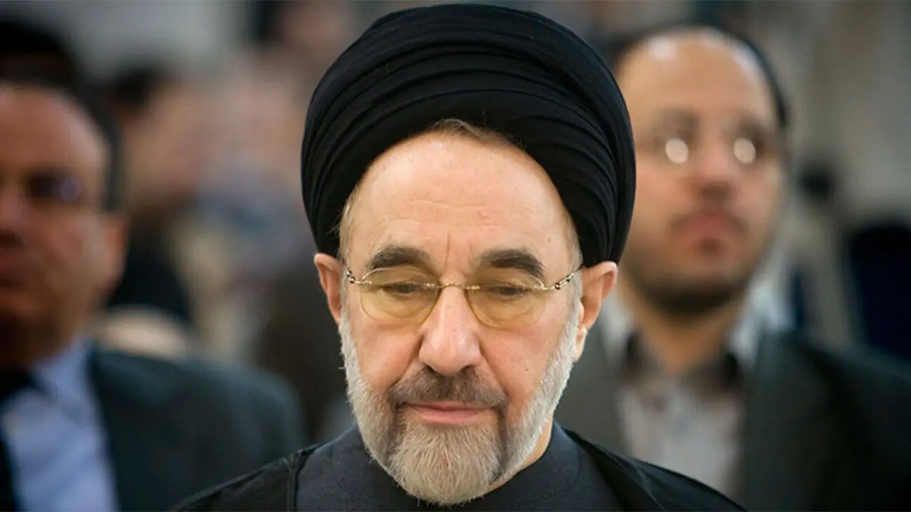 عکس ها/ نگاهی به کیک تولد محمد خاتمی رئیس جمهور سابق با خلاقیت بی نظیر اُوستا قنّاد در طراحی کیک/ از بریدن کیک تا فوت کردن شمع توسط آقای سیاستمدار