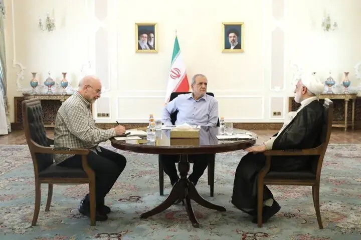 جزئیات نشست سران قوا؛ چه تصمیماتی برای اولویتهای کشور گرفته شد؟