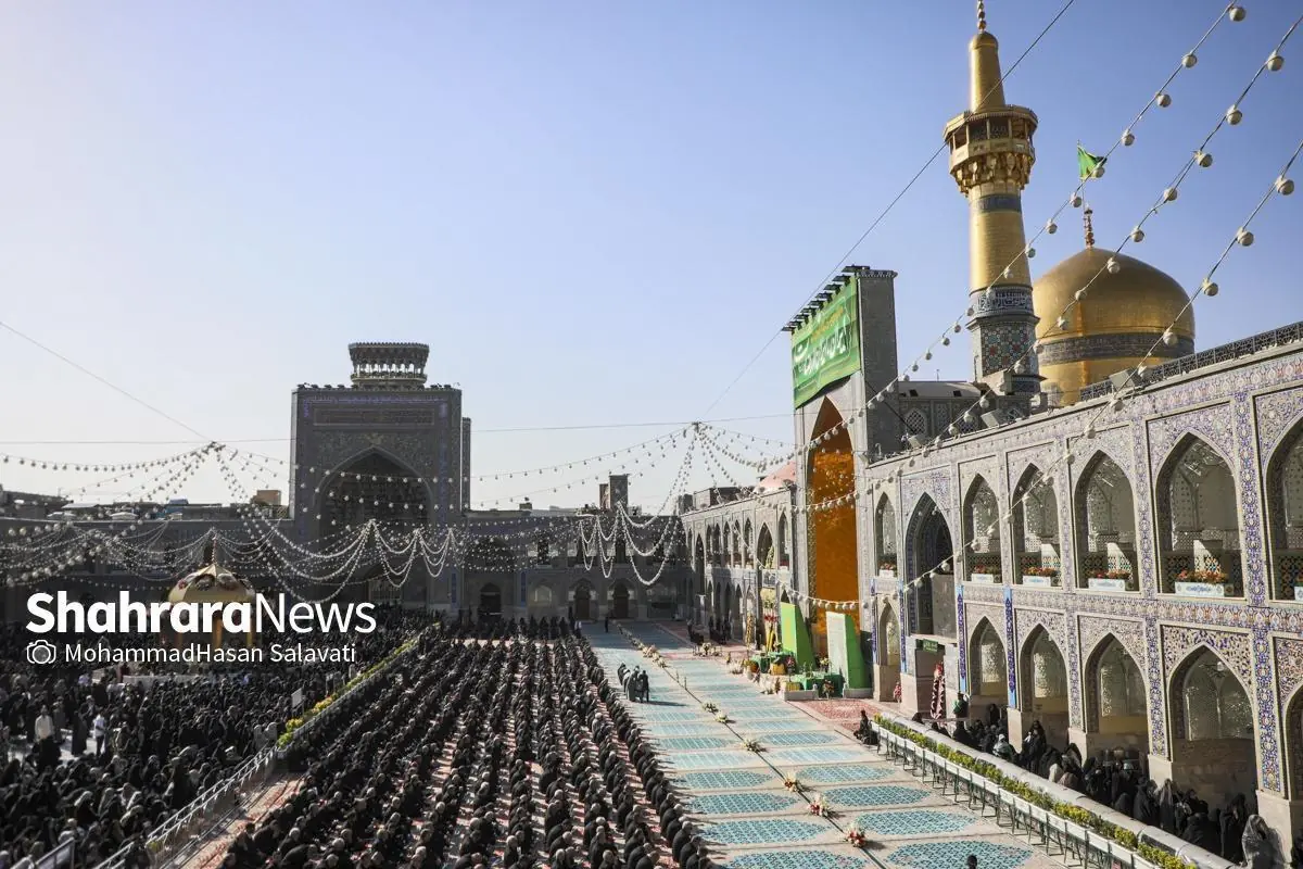 مراسم تعویض پرچم گنبد مطهر حرم امام رضا(ع) برگزار میشود
