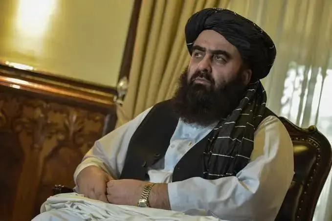 دعوت طالبان از آمریکا برای سرمایهگذاری در افغانستان؛ با پول بیایید نه با سلاح