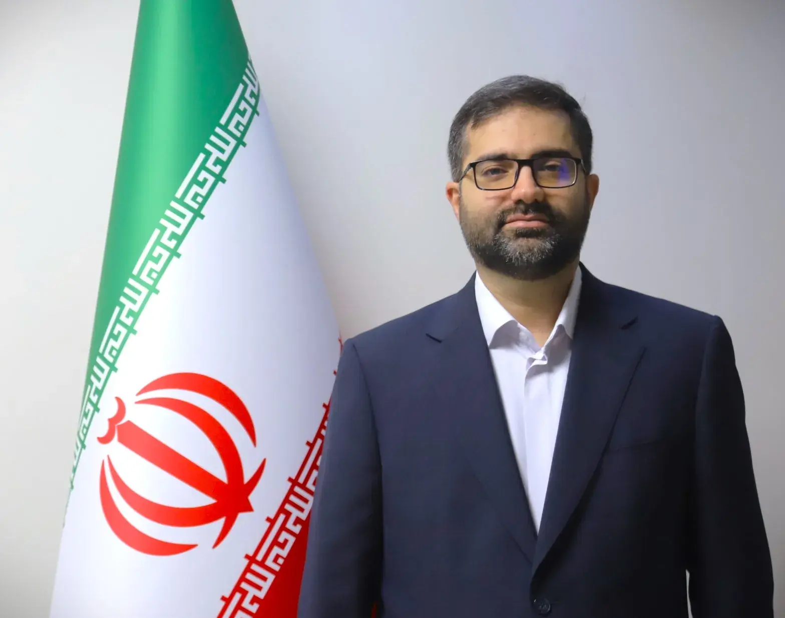 سقاب اصفهانی: اگر مصرف بنزین خودرو های کشور ما ، مشابه کشور های دیگر بود امروز شاهد ناترازی بنزین نبودیم / بخش بزرگی از مصرف بنزین ما در موتور خودرو هایی هدر می رود که جای دیگر شبیه آن وجود ندارد + فیلم