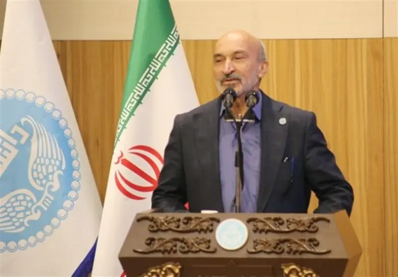 صدور حکم اخراج دو دانشجوی اهانتکننده به پرچم ایران - تسنیم