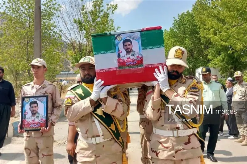 بانه و سقز در سوگ مرزبان شهید؛ وداع باشکوه با مدافع امنیت مرزها تصویر - تسنیم