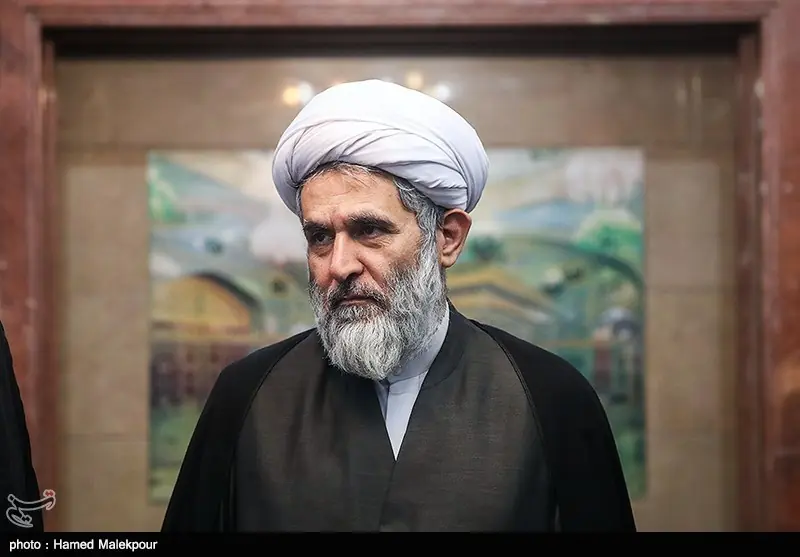 آمادگی بسیج اساتید برای تحقق آزمانهای رهبر شهید در پیام به طائب - تسنیم