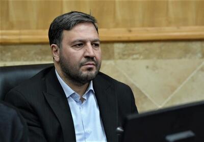 رشیدی: واردات خودروی لوکس در قبال پرداخت بدهی نفتی غیرقابل قبول است - تسنیم