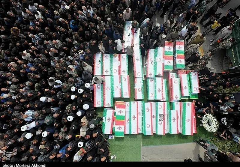 برای نوشتن از میناب، در آرامستانهای شهر زندگی کردم - تسنیم