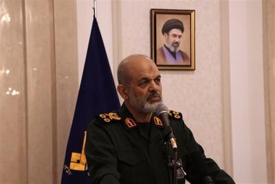 سرلشکر وحیدی: رزمندگان اسلام مسلحترین ارتش تاریخ را به زانو در آوردند - تسنیم