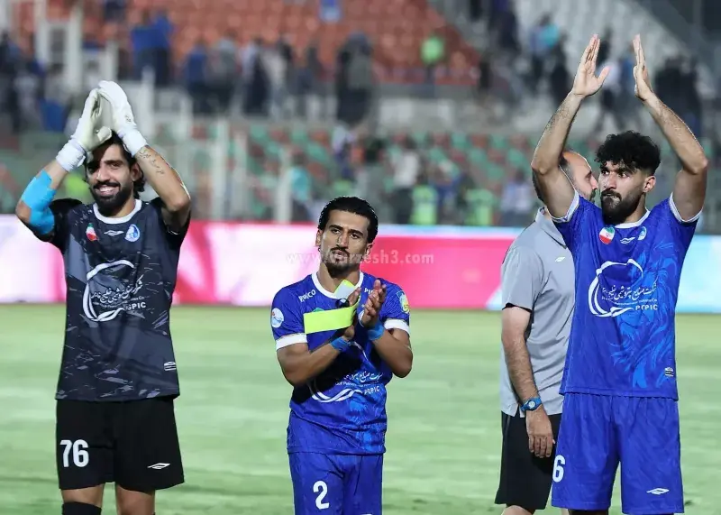  مدافعان استقلال، سازندگان گل‌های شب نخست