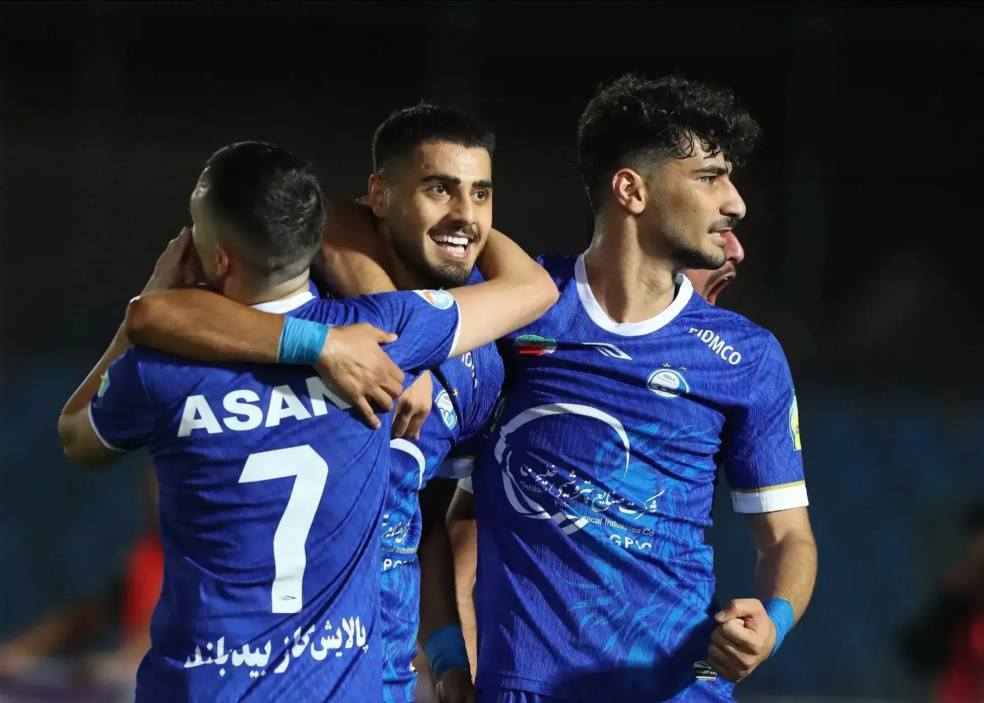 استقلال با تیمی جوانتر از پرسپولیس لیگ را شروع کرد