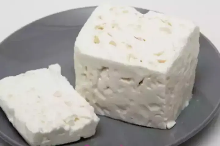 اصالت در سفره؛ راهنمای گامبهگام تهیه پنیر لیقوان در خانه