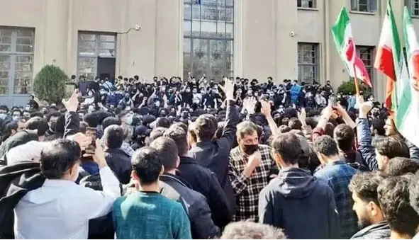  ابلاغ حکم اخراج دانشجوی اخلالگر به دانشگاه شریف
