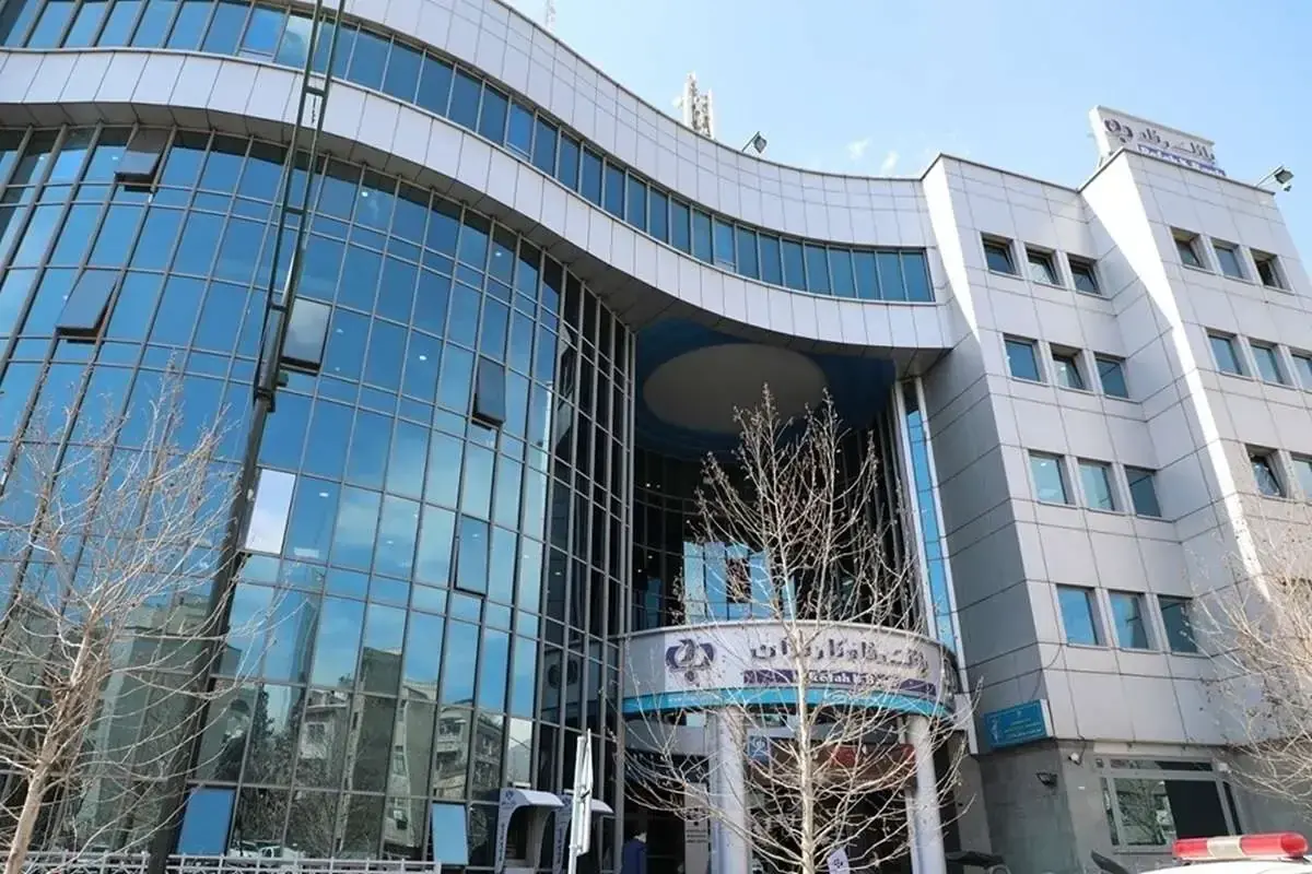 رفتار عجیب یک بانک در کم کردن حقوق بازنشستگان/ ۲۵سال پیش وام گرفتهای قسطش را نداده ای