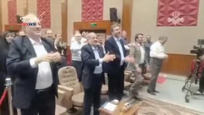 ورزش زنان و مردان مسئول آموزش و پرورش در یک همایش