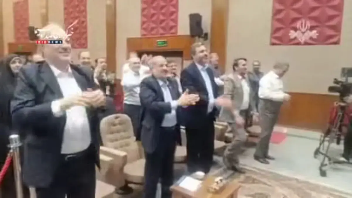  ورزش زنان و مردان مسئول آموزش و پرورش در یک همایش