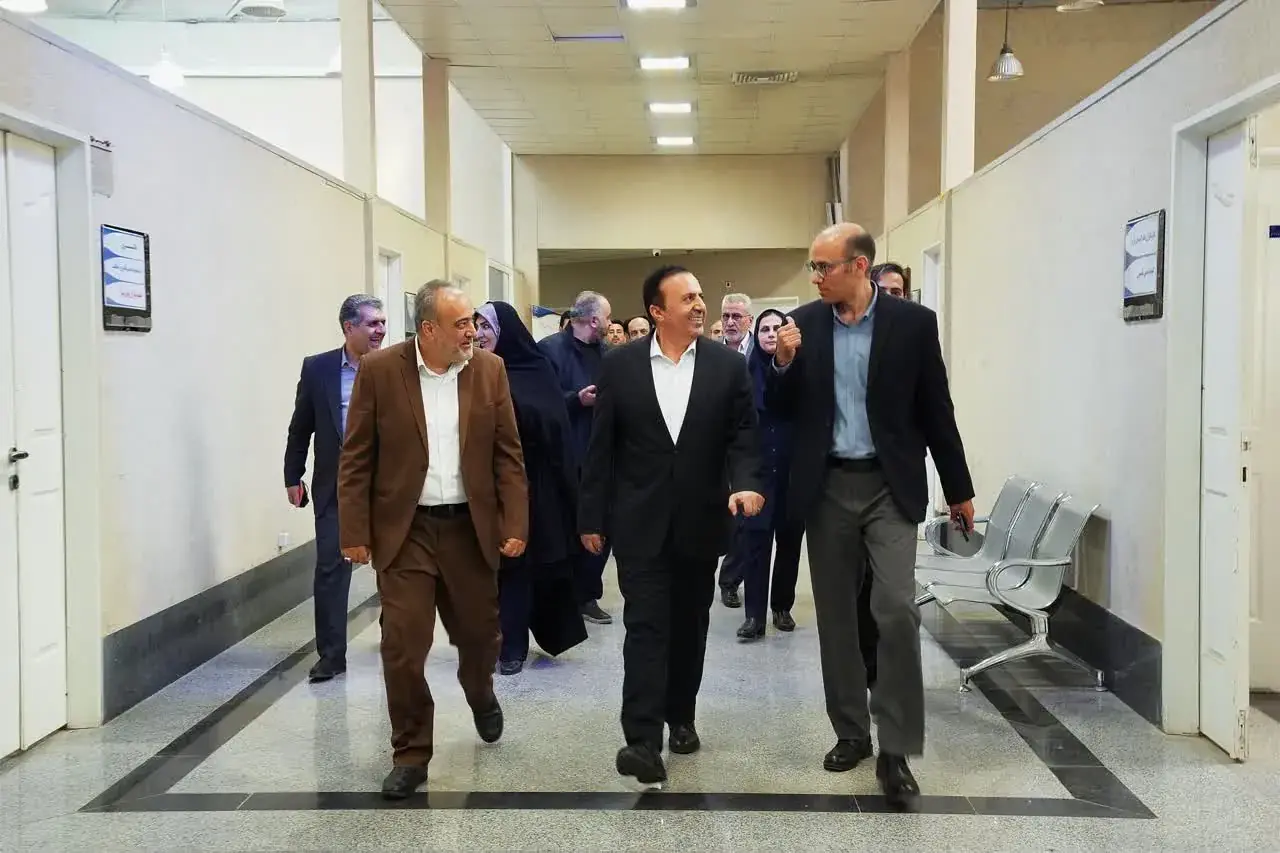بازدید استاندار قزوین از شرکت دانشبنیان کیمیاگران هنر مینودری
