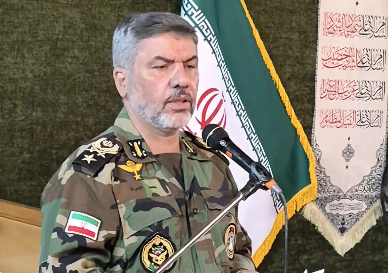 سخنگوی ارتش: دشمن با جنگ نظامی و سخت نتوانسته به اهداف شوم خود برسد
