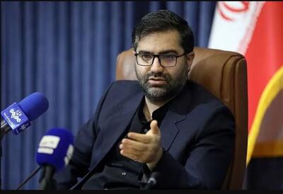 در یک روش قیمت بنزین تغییر نمیکند اما بنزین تا میزان ۱۲۱ میلیون لیتر توزیع میشود و وقتی تمام شد، نازلها خاموش میشود/روش دوم، ۱۲۱ میلیون لیتر تولیدی روز بین خودروها تقسیم میشود و هرکس بیش از سهمیه بخواهد باید بنزینش را با نرخ آزاد بخرد؛ مشابه کرمان