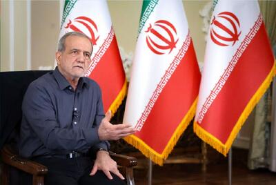 هشدار پزشکیان نسبت به رفتار جریانهای اختلافافکن؛ این جریانها نان خود را در اختلاف میدانند/ کسانی که به اختلاف دامن میزنند، در زمین دشمن بازی میکنند