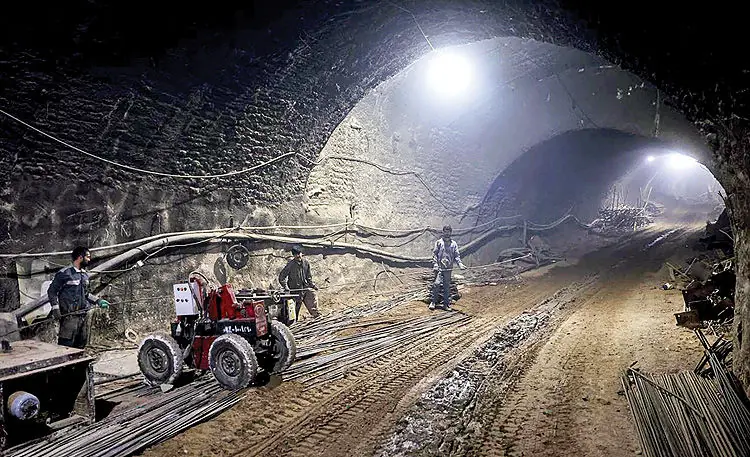 ساخت مترو با عوارض زمین