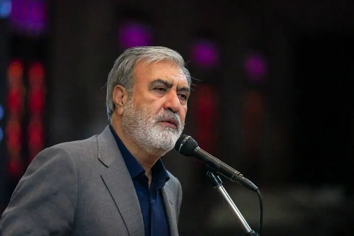 هشدار رئیس کمیسیون امنیت ملی به ترامپ: نگران امنیت خود باش