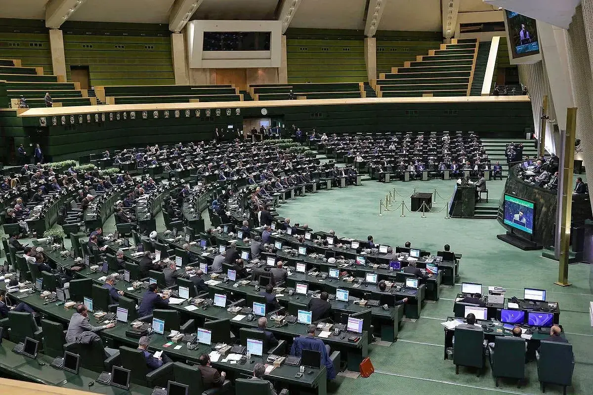 سخنگوی هیئت رئیسه: ایدهای مطرح است که برای وزیر اطلاعات، دیگر شرط اجتهاد ضرورت نداشته باشد/ مقرر است دولت در این خصوص لایحه تقدیم مجلس کند