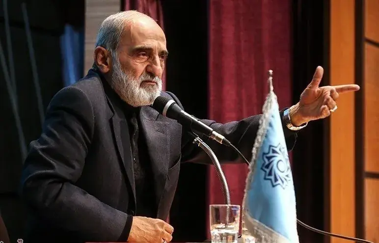 حسین شریعتمداری: نجات زنان و دختران از کشف حجاب، وظیفه قطعی نظام است/ مسئولان درباره حجاب در روز واپسین، چه پاسخ پذیرفتنی و قابل قبولی دارند؟