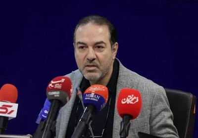 معاون وزیر بهداشت: با سیاستگذاری مبتنی بر ترس، اجبار یا چوب و چماق جمعیت زیاد نمیشود؛ اگر هم چنین شود، فایدهای نخواهد داشت / سیاستگذاران نباید با «زرنگی» علت کاهش فرزندآوری را به گردن مردم بیندازند / ما باید بر اساس سه رکن اساسی یعنی «امید»، «اعتماد» و «اطمینان نسبت به آینده»، تسهیلات لازم را برای جوانان فراهم کنیم