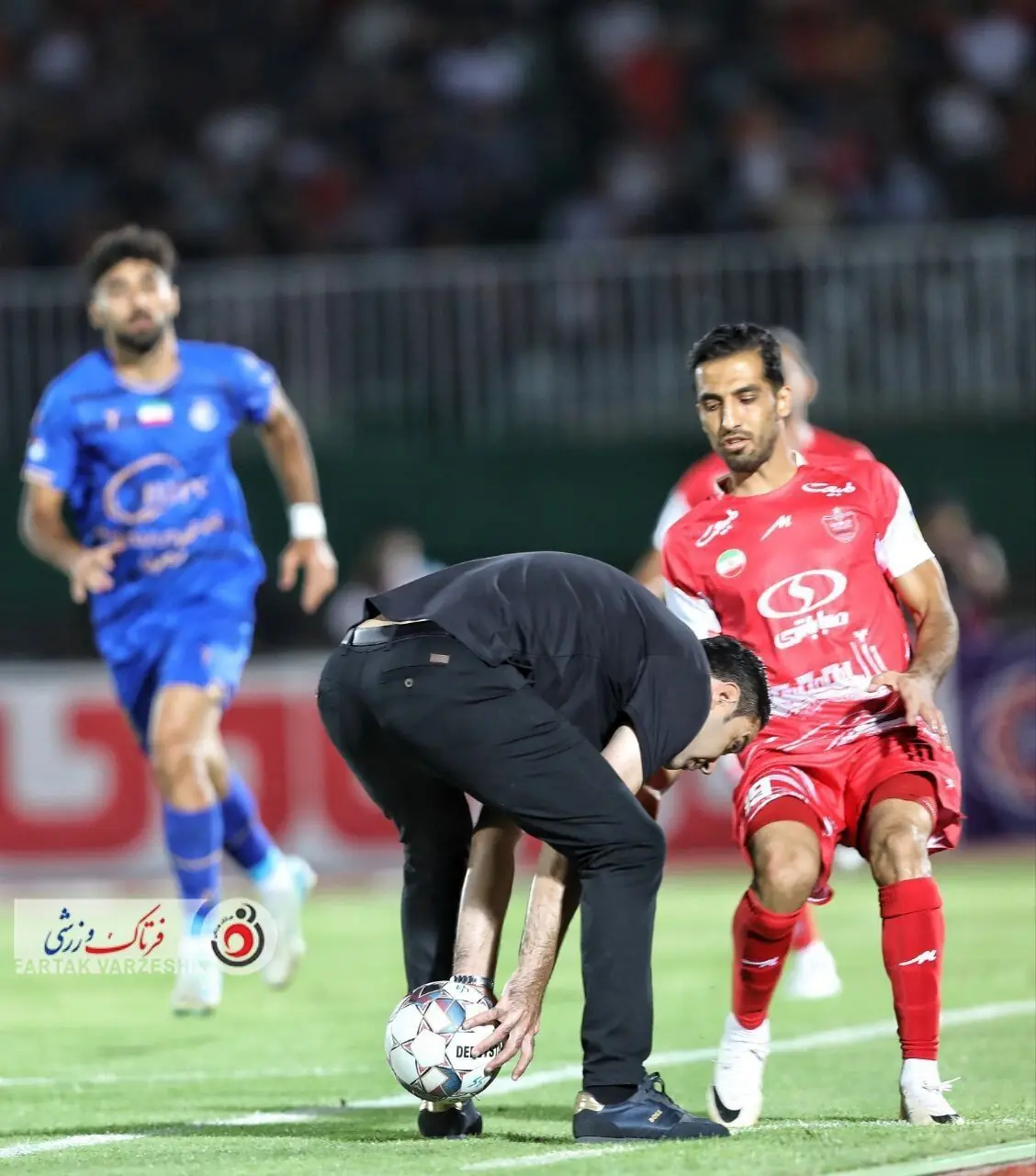  استقلال دربی را به کدام ورزشگاه می‌برد؟