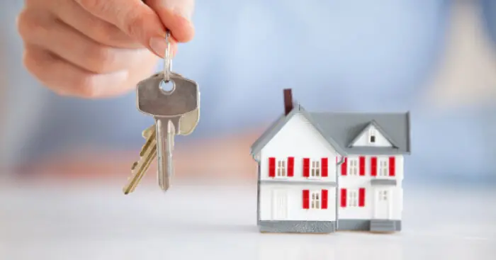 در دبی ملک دارید و قصد فروش یا تعیین تکلیف آن را دارید؟