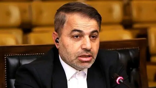 نفوذ خارجی زمانی خطرناکتر میشود که تصمیمسازی کشور را هدف بگیرد