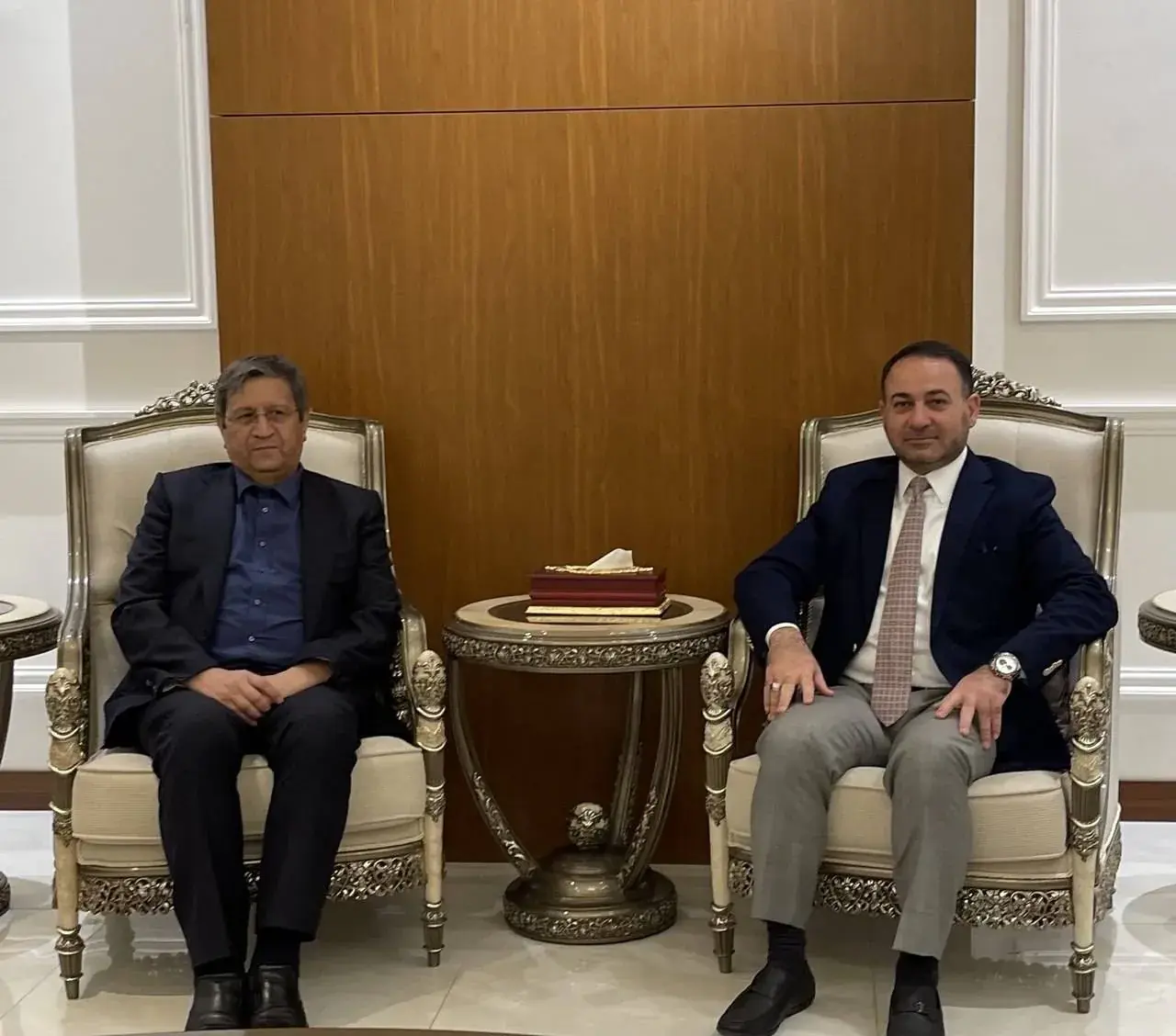 توسعه همکاریهای راهبردی اقتصادی؛ محور گفتوگوی رئیس کل بانک مرکزی با وزیر تجارت عراق