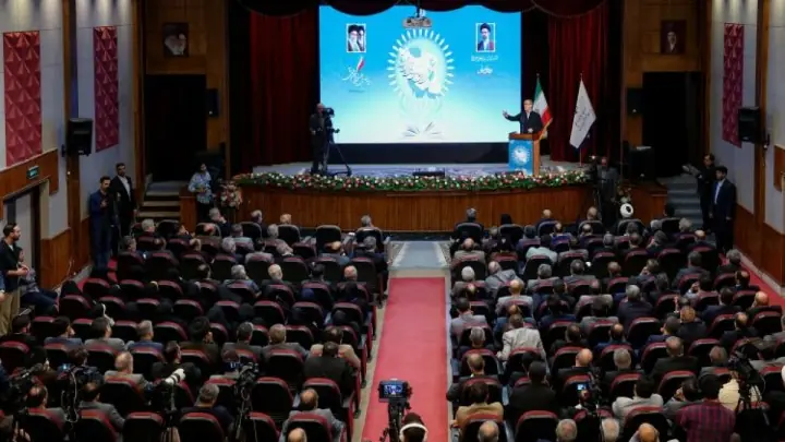 پزشکیان: در برابر دشمن وا ندادیم اما برخی بیانصافی میکنند