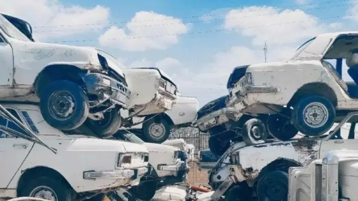 خودروهای بالای ۲۰ سال ممنوعالورود به کلانشهرها میشوند؟