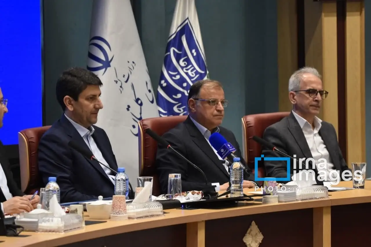 مطالبه استاندار گلستان از وزیر ارتباطات؛ رفع نقاط کور ارتباطی و کشاورزی هوشمند
