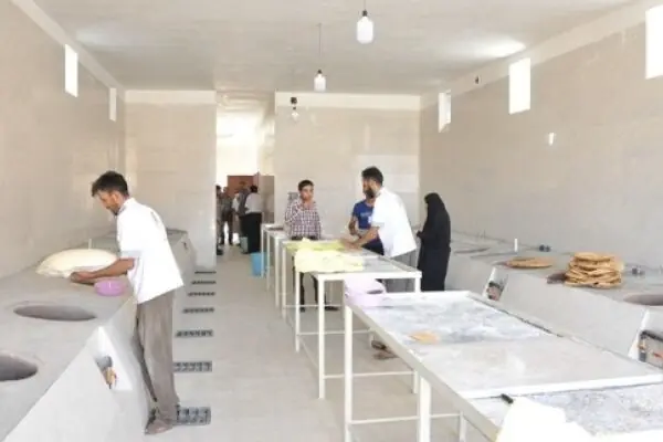 بزرگترین واحد صنعتی نان خشک کشور در اشکذر