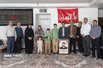 دیدار اعضای جهاد دانشگاهی البرز با خانواده دو شهید دانشجو