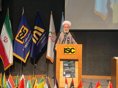  امام جمعه شیراز: حدود شرعی و قانونی استفاده از هوش مصنوعی باید همزمان با توسعه آن مشخص شود