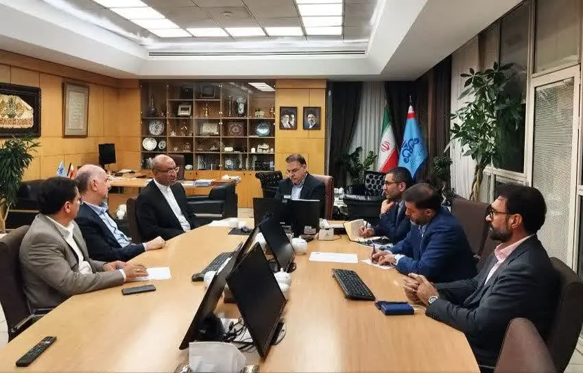 پیگیری طرحهای تحولآفرین صنعت نفت، گاز و پتروشیمی کرمانشاه