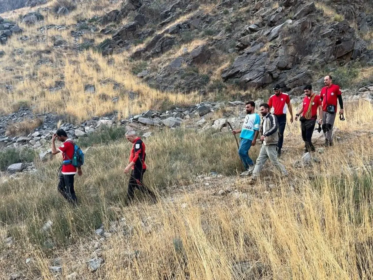نجات ۳ طبیعتگرد مفقود پس از ۱۱ ساعت عملیات شبانه در ارتفاعات کمتال جلفا