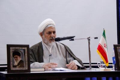 باید نسبت به جریان نفوذ هوشیار باشیم/ انسجام ملی تنها با محوریت رهبری شکل میگیرد