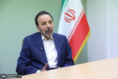  واعظی، رئیس دفتر رئیس‌جمهور در دولت دوازدهم: حاکمیت برای اقلیت تندرو فکری بکند/ اگر در انتخابات دو سال پیش فرد دیگری پیروز می‌شد، امروز در این شرایط جنگی، وضعیت‌مان بسیار بدتر بود/ اکنون پس از دو سال، فرصت مناسبی برای کنارگذاشتن افراد ناکارامد از دولت است