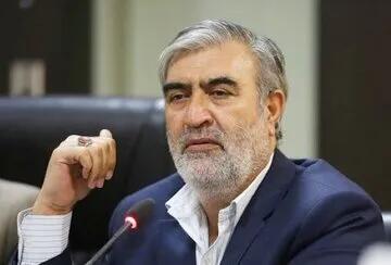 ابراهیم عزیزی: رئیسجمهور آمریکا باید نگران امنیت خود باشد