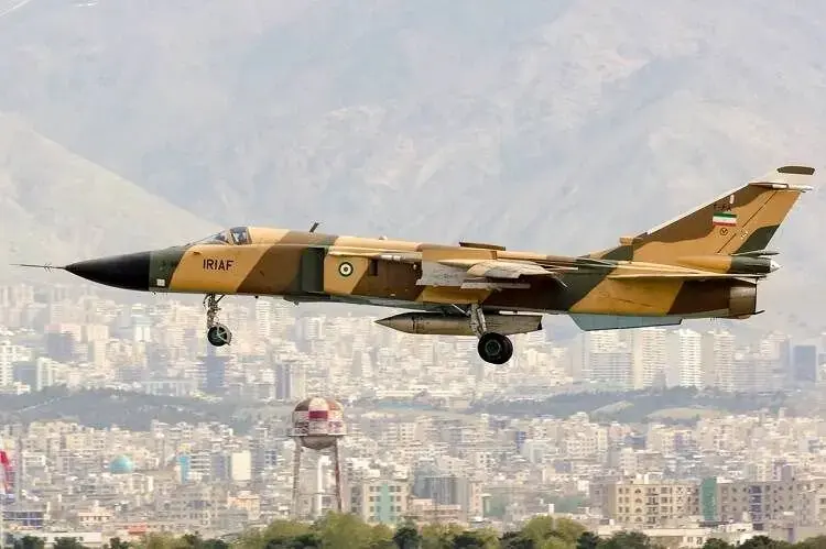 تصاویر خلبانان ایرانی که در اسارت قطر هستند