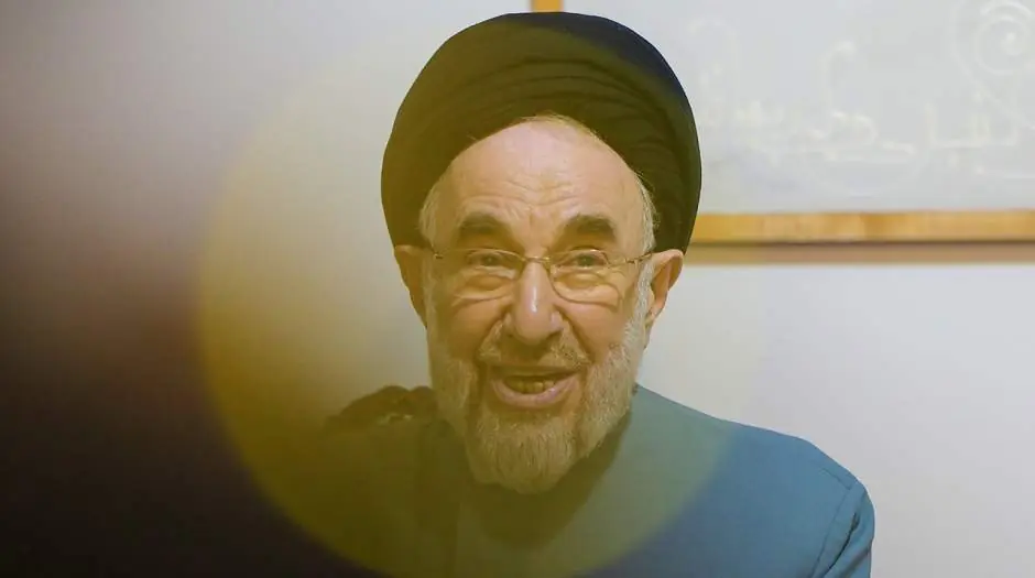 سید محمد خاتمی: بعد از جنگ فرصتی فوق العاده برای کشور و مردم پدید آمد که جلوه آن را در تفاهم نامه ژنو می بینیم/ امروز بقاء و موجودیت خود را به دشمن تحمیل کرده ایم/ تفاهم نامه از سوی هیچ یک از طرفین نقض نشود - مردم سالاری آنلاین