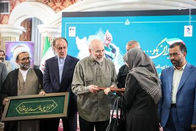  عکس/ حضور قالیباف در مراسم تکریم از خبرنگاران