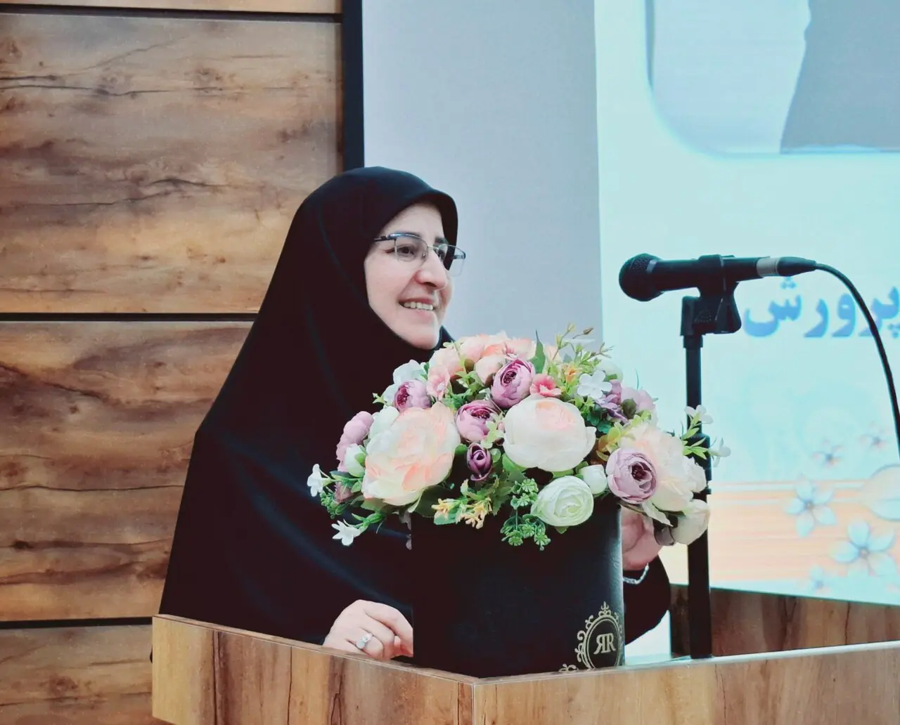 مدرسه باید به کانون هویت، همدلی و مسئولیتپذیری تبدیل شود